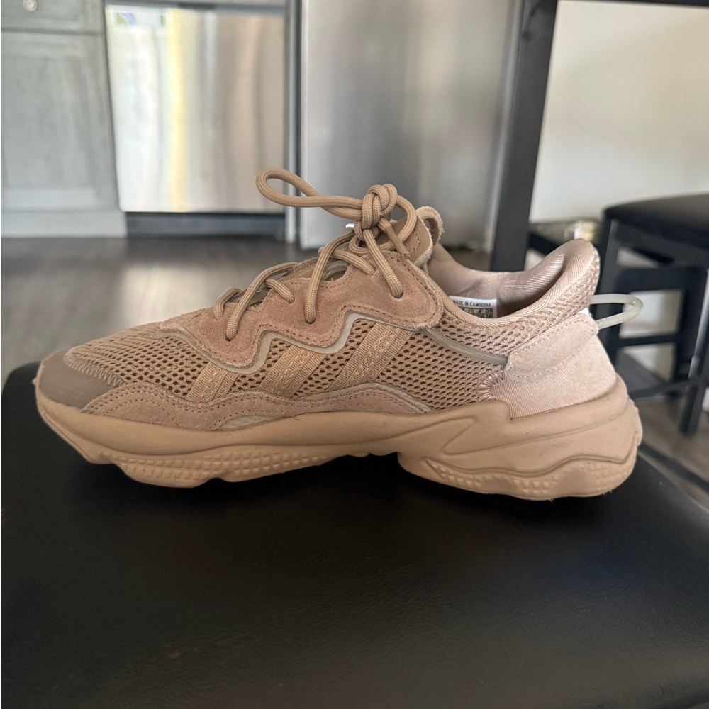 Adidas Originals Ozweego Women's Sneakers in chalky brown